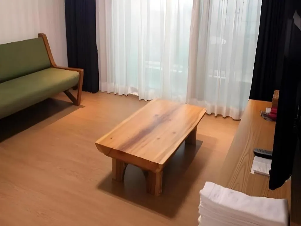 Swansea Resort Jeju 2*,